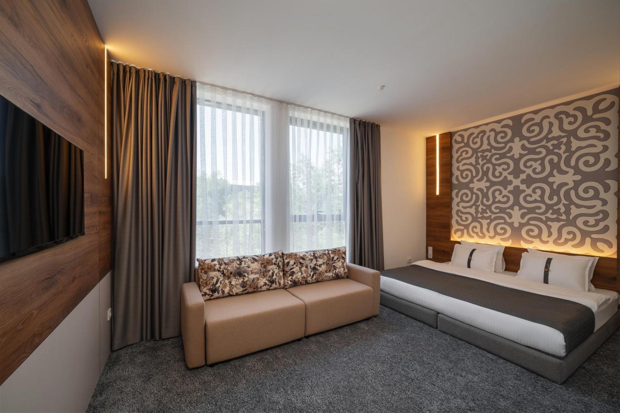 Duo Hotel By Futuro Бишкек Екстериор снимка